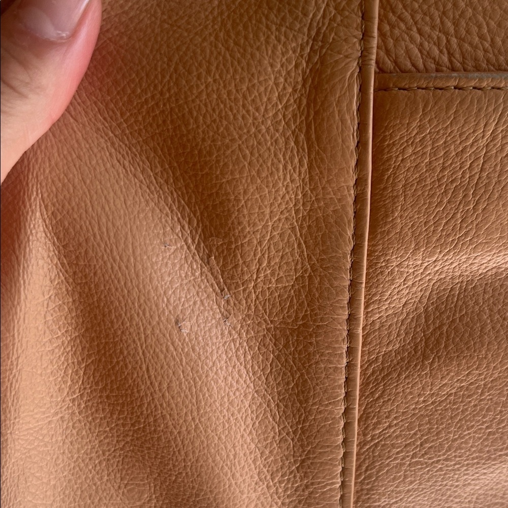 Emma Fox Tri Color Leather Tan and Cream Shoulder Bag - Picture 8 of 9